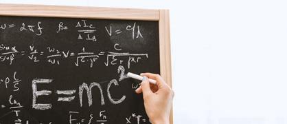 北京服装学院和巢湖学院哪个好？谁更厉害？附差距对比